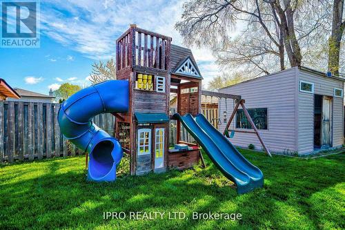 3338 Brandon Gate Drive, Mississauga, ON - Outdoor