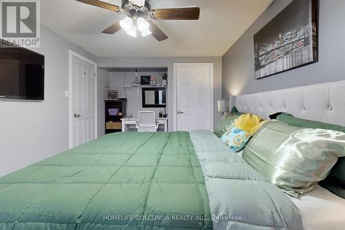133 Hanmer Street W, Barrie, ON - Indoor Photo Showing Bedroom