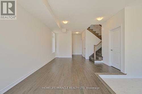 25 Camino Real Drive, Caledon, ON - Indoor Photo Showing Other Room