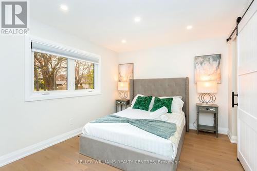 963 Sanford Drive, Burlington, ON - Indoor Photo Showing Bedroom