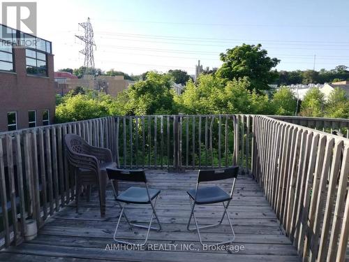 306 Dupont Street, Toronto, ON - Outdoor