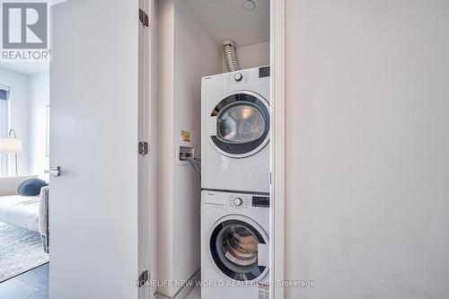 3306 - 3 Gloucester Street, Toronto (Church-Yonge Corridor), ON - Indoor Photo Showing Laundry Room