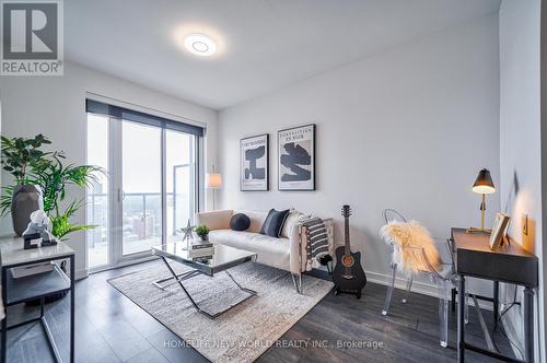 3306 - 3 Gloucester Street, Toronto (Church-Yonge Corridor), ON - Indoor Photo Showing Living Room