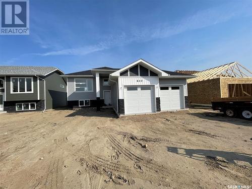 610 Weir Crescent, Warman, SK - Outdoor With Facade