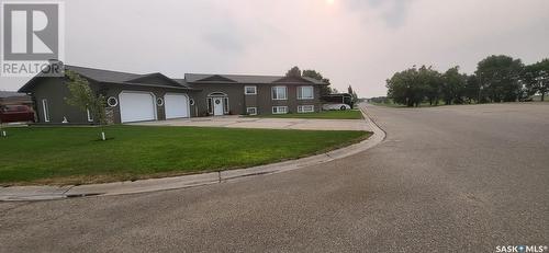 1106 Pacific Avenue, Carnduff, SK - Outdoor