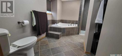 1106 Pacific Avenue, Carnduff, SK - Indoor Photo Showing Bathroom