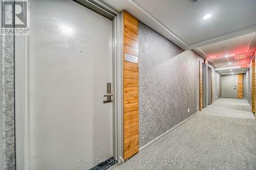 1702 - 5 St Joseph Street, Toronto, ON - Indoor Photo Showing Other Room