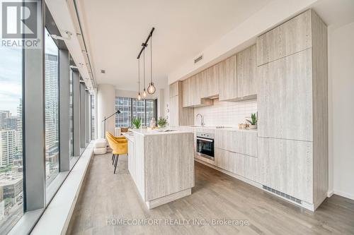 1702 - 5 St Joseph Street, Toronto (Bay Street Corridor), ON - Indoor Photo Showing Kitchen