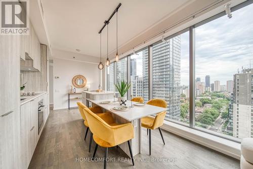 1702 - 5 St Joseph Street, Toronto (Bay Street Corridor), ON - Indoor Photo Showing Dining Room