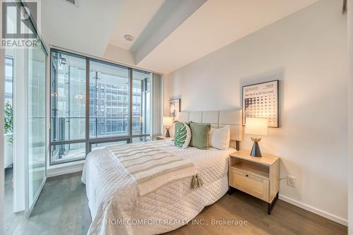 1702 - 5 St Joseph Street, Toronto (Bay Street Corridor), ON - Indoor Photo Showing Bedroom