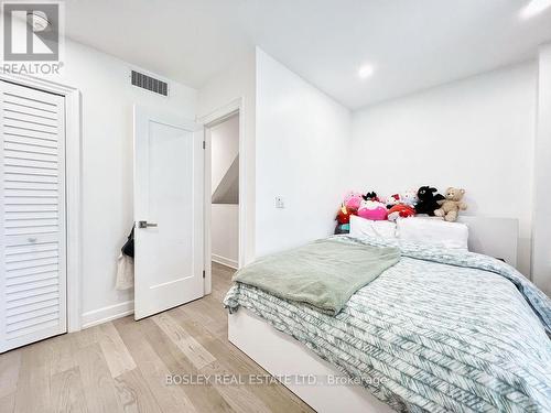 629 Shaw Street, Toronto, ON - Indoor Photo Showing Bedroom