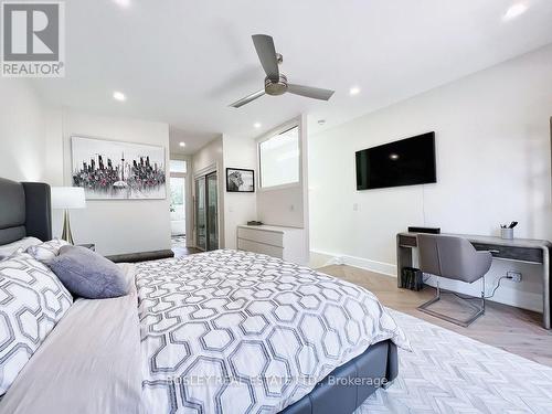 629 Shaw Street, Toronto, ON - Indoor Photo Showing Bedroom