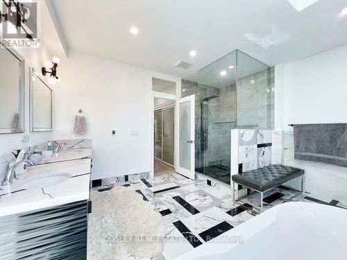 629 Shaw Street, Toronto, ON - Indoor Photo Showing Bathroom