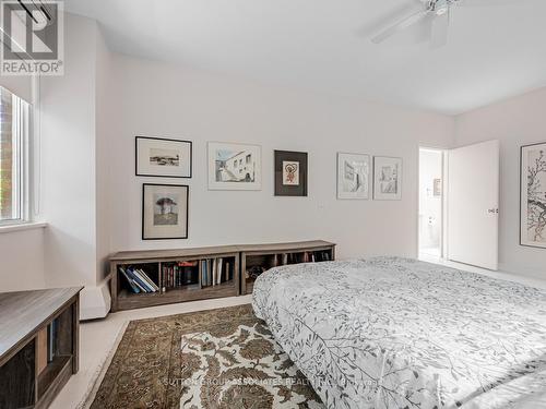 345 - 21 Dale Avenue, Toronto, ON - Indoor Photo Showing Bedroom