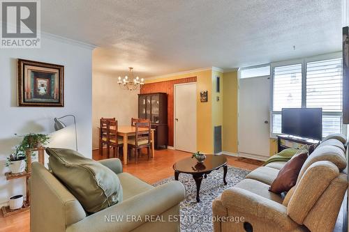 Ph5 - 5 Shady Golfway, Toronto, ON - Indoor Photo Showing Living Room