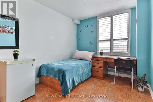 Ph5 - 5 Shady Golfway, Toronto, ON - Indoor Photo Showing Bedroom