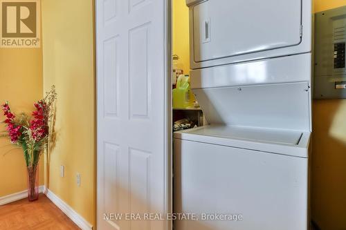 Ph5 - 5 Shady Golfway, Toronto, ON - Indoor Photo Showing Laundry Room