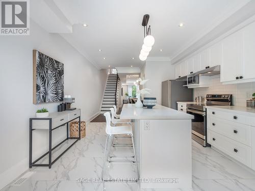 72 Curzon Street, Toronto E01, ON - Indoor Photo Showing Kitchen