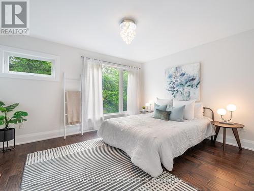 72 Curzon Street, Toronto E01, ON - Indoor Photo Showing Bedroom