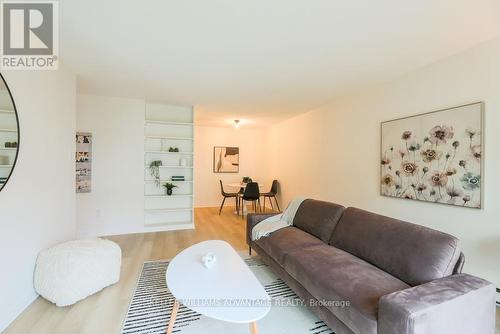 303 - 61 Main Street, Toronto, ON - Indoor Photo Showing Living Room