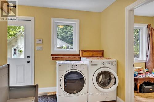 80 Laxton Twp 5Th Line, Kawartha Lakes (Kirkfield), ON - Indoor Photo Showing Laundry Room