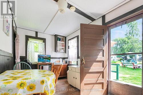 793 Kenstone Beach Road, Kawartha Lakes (Bobcaygeon), ON - Indoor Photo Showing Dining Room