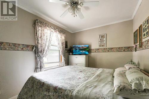 793 Kenstone Beach Road, Kawartha Lakes (Bobcaygeon), ON - Indoor Photo Showing Bedroom