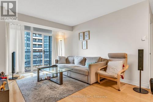 1508 - 880 Grandview Way, Toronto, ON - Indoor Photo Showing Living Room