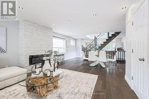 334 Cleveland Street, Toronto, ON - Indoor