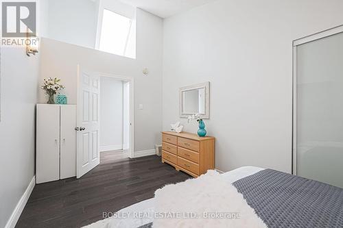 334 Cleveland Street, Toronto, ON - Indoor Photo Showing Bedroom