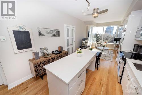 360 Patricia Avenue Unit#502, Ottawa, ON - Indoor Photo Showing Kitchen