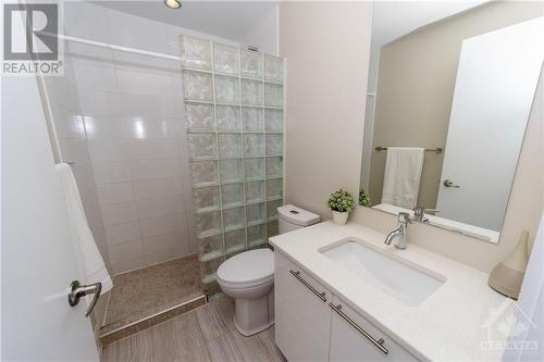 360 Patricia Avenue Unit#502, Ottawa, ON - Indoor Photo Showing Bathroom