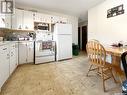 652 Douglas Crescent, Saskatoon, SK  - Indoor Photo Showing Kitchen 