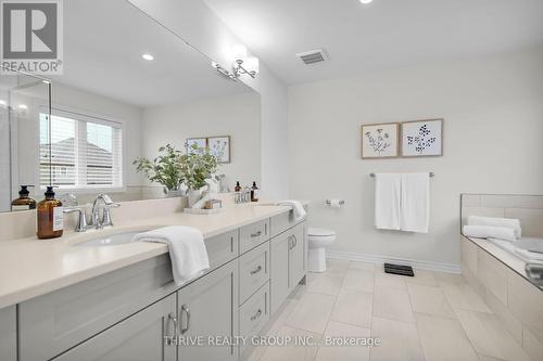 1345 Silverfox Drive, London, ON - Indoor Photo Showing Bathroom