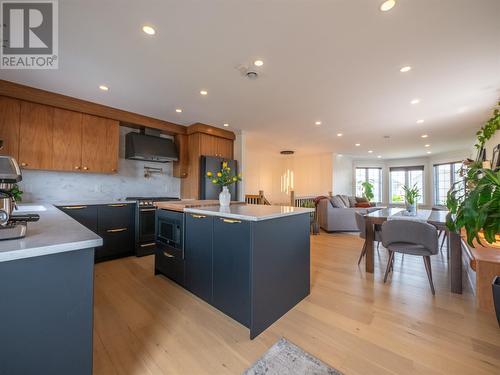 14 Butterworth Place, St. John'S, NL - Indoor Photo Showing Kitchen With Upgraded Kitchen