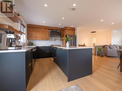 14 Butterworth Place, St. John'S, NL - Indoor Photo Showing Kitchen With Upgraded Kitchen