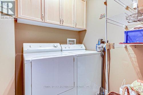 14 - 572 Thistlewood Drive, London, ON - Indoor Photo Showing Laundry Room