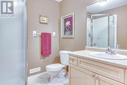 14 - 572 Thistlewood Drive, London, ON - Indoor Photo Showing Bathroom