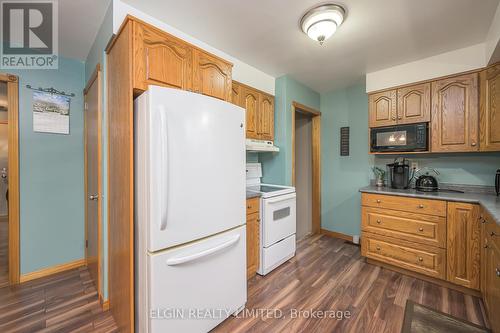 Kitchen - 82 Forest Street, Aylmer, ON - Indoor Photo Showing Kitchen