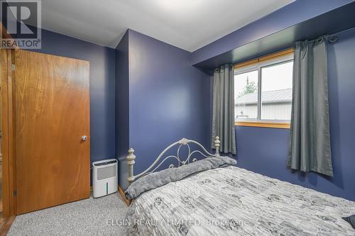 Bedroom - 82 Forest Street, Aylmer, ON - Indoor Photo Showing Bedroom