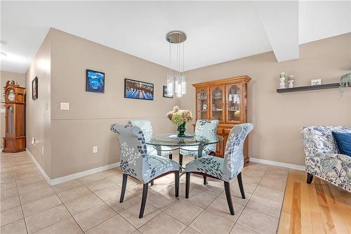 41 Periwinkle Drive, Hamilton, ON - Indoor Photo Showing Dining Room