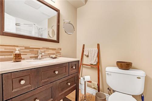 41 Periwinkle Drive, Hamilton, ON - Indoor Photo Showing Bathroom