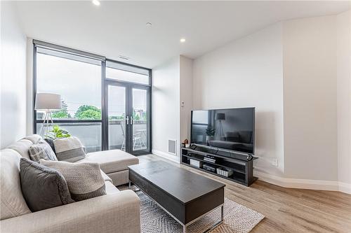 101 Locke Street S|Unit #305, Hamilton, ON - Indoor Photo Showing Living Room