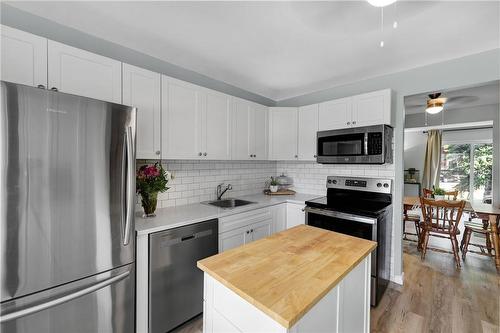 29 Quail Drive|Unit #11, Hamilton, ON - Indoor Photo Showing Kitchen With Stainless Steel Kitchen With Upgraded Kitchen