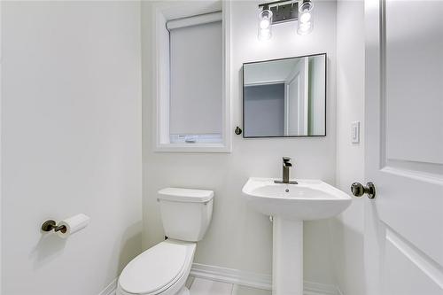 47 Freedom Crescent, Hamilton, ON - Indoor Photo Showing Bathroom