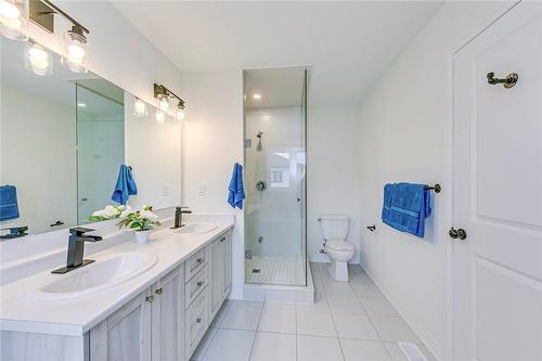 47 Freedom Crescent, Hamilton, ON - Indoor Photo Showing Bathroom