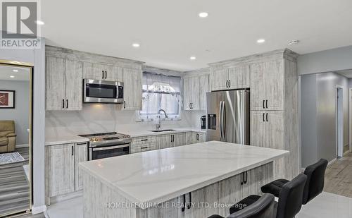 66 Loradeen Crescent, Toronto, ON - Indoor Photo Showing Kitchen With Upgraded Kitchen