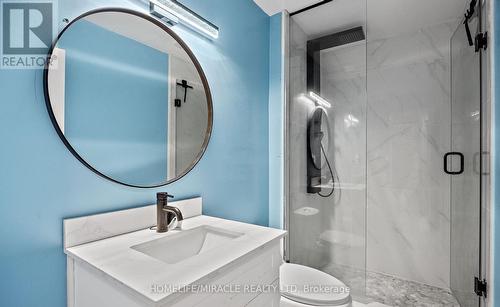 66 Loradeen Crescent, Toronto, ON - Indoor Photo Showing Bathroom