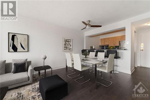 This photo has been virtually staged. - 154 Nelson Street Unit#902, Ottawa, ON - Indoor Photo Showing Dining Room