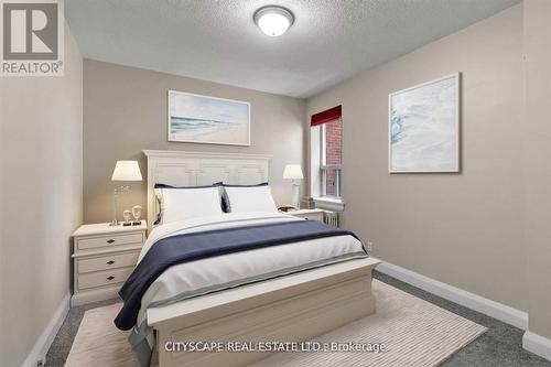 207 - 35 Raglan Avenue, Toronto, ON - Indoor Photo Showing Bedroom